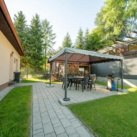 Dom V Lokalite So Slovenskym Orlojom Dom wakacyjny