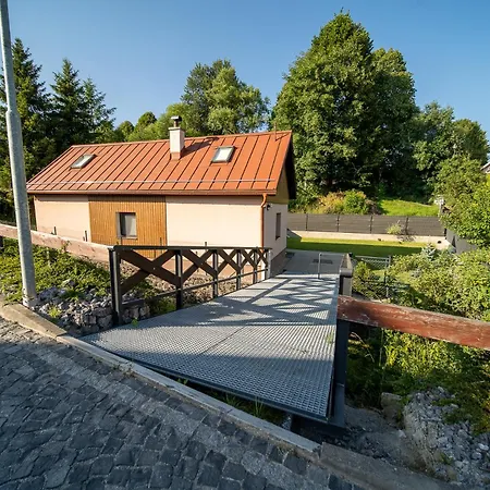 Dom V Lokalite So Slovenskym Orlojom * Stará Bystrica