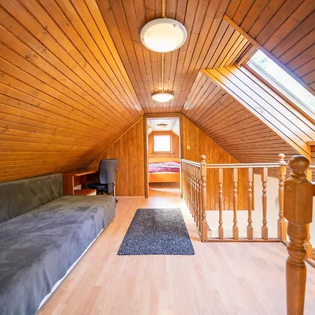 Dom wakacyjny Dom V Lokalite So Slovenskym Orlojom