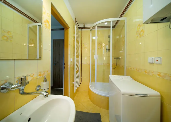 Dom V Lokalite So Slovenskym Orlojom * Stará Bystrica