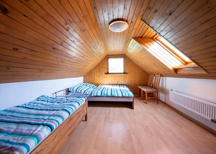 別荘 Dom V Lokalite So Slovenskym Orlojom Stará Bystrica